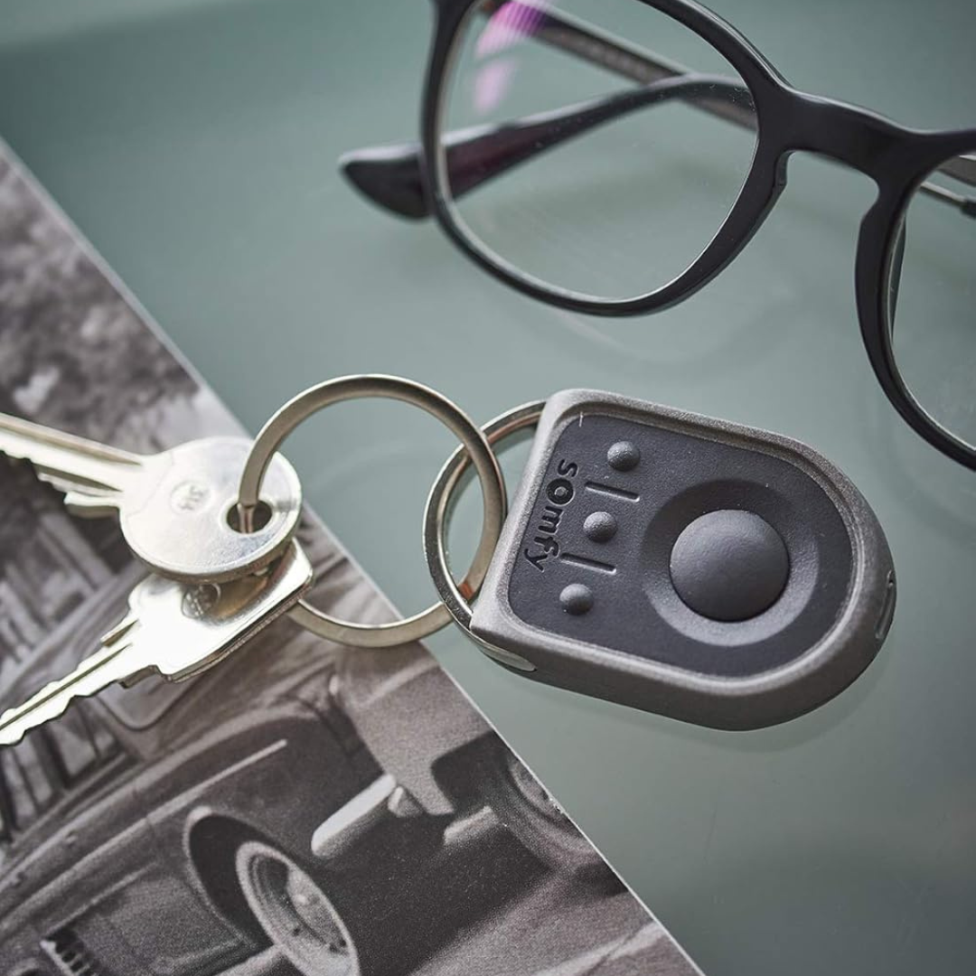 Somfy KeyGo 4 io – Fernbedienung für Garagen- und Hoftore mit io-Technologie